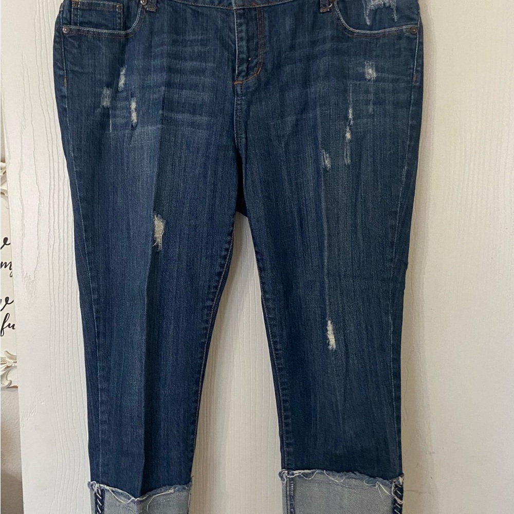 Apt. 9 Women's Dark Blue Distressed Cropped Jeans Great Condition